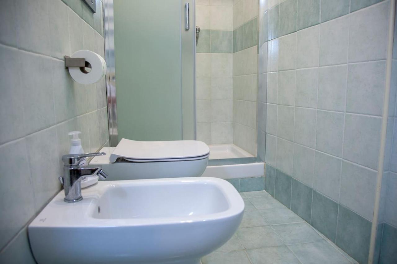 ローマCasa Q163A Tuscolana Next To Metroアパートメント エクステリア 写真